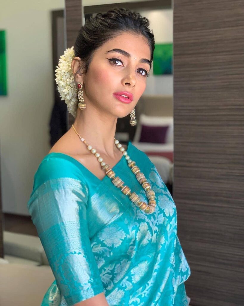 Pooja Hegde in Saree 